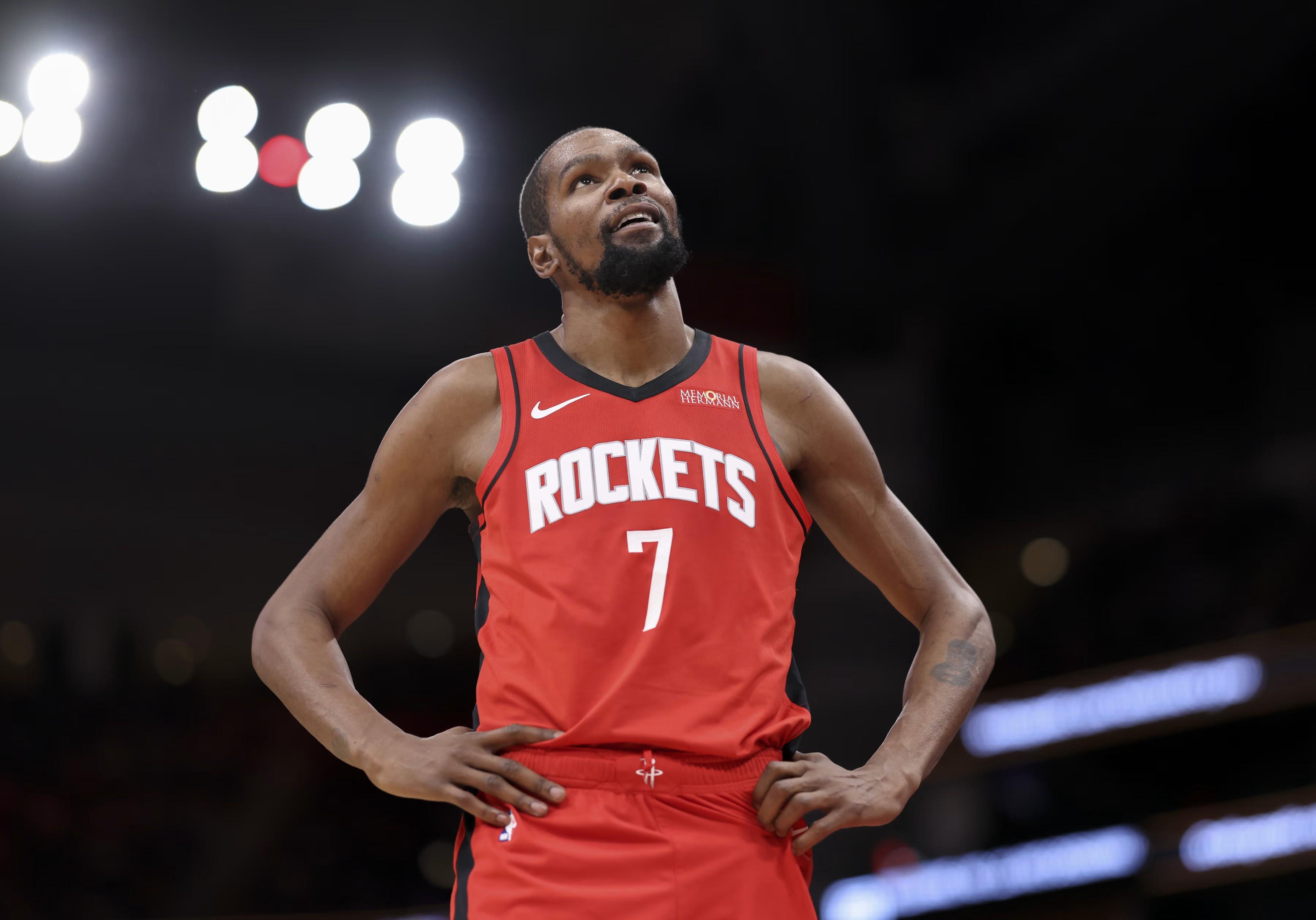 世界杯高清直播app官网-考辛斯：37岁的杜兰特依然打出MVP级别的赛季，我很看好火箭队